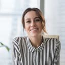 - Sarah Johnson - - Khách hàng RapidPrinttee